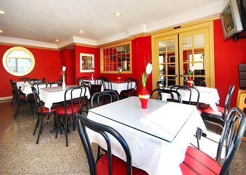 Le Reve Hotel